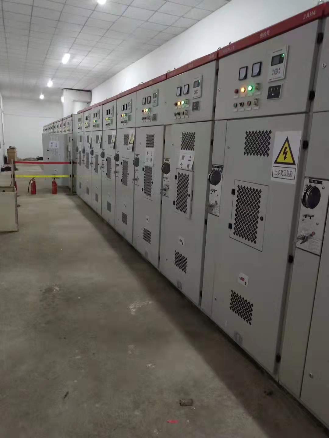 The lowest price switch cabinet wholesaler in China-SPL- power transformer,electrical transformer,Combined compact substation,Metalclad AC Enclosed Switchgear,Low Voltage Switchgear,Indoor AC Metal Clad Intermediate Switchgear,Non-encapsulated Dry-type Power Transformer,Unwrapped coil dry-type transformer,Epoxy resin cast silicon steel sheet dry-type transformer,Epoxy resin cast amorphous alloy dry-type transformer,Amorphous alloy oil-immersed power transformer,Silicon steel sheet oil-immersed power,electric transformer,Distribution Transformer,voltage transformer,step-down transformer,reducing transformer,low-loss power transformer,loss power transformer,Oil-type Transformer,Oil Distribution Transformer,Transformer-Oil-lmmersed,Oil Transformer,Oil Immersed Transformer,three phase oil immersed power transformer,oil filled electrical transformer,Sealed amorphous alloy power transformer,Dry Type Transformer,dry Transformer,Cast Resin Dry Type Transformer,dry-type transformer,resin-casting type transformer,resinated dry type transformer,CRDT,Unwrapped coil power transformer,three phase dry Transformer,articulated unit substation,AS,Modular substation,transformer substation,electric substation,Power Sub-station,Preinstalled substation,YBM,prefabricated substation,Distribution Substation,compact substation,MV power stations,LV power stations,HV power stations,Switchgear Cabinet,MV Switchgear Cabinet,LV Switchgear Cabinet,HV Switchgear Cabinet,pull-out switch cabinet,Ac metal closed ring network switchgear,Indoor metal armored central switchgear,Box-type substation,custom transformers,customized transformers,Metal enclosed electrical switchgear,LV Switchgear Cabinet,